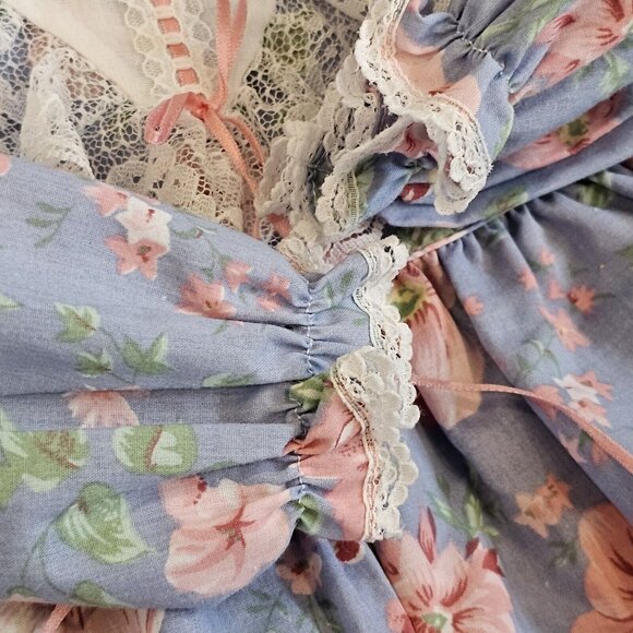 Vintage 80s Girls 3T Party Dress Blue Longsleeve Lace Flowers Layered Tiered - Picture 6 of 10